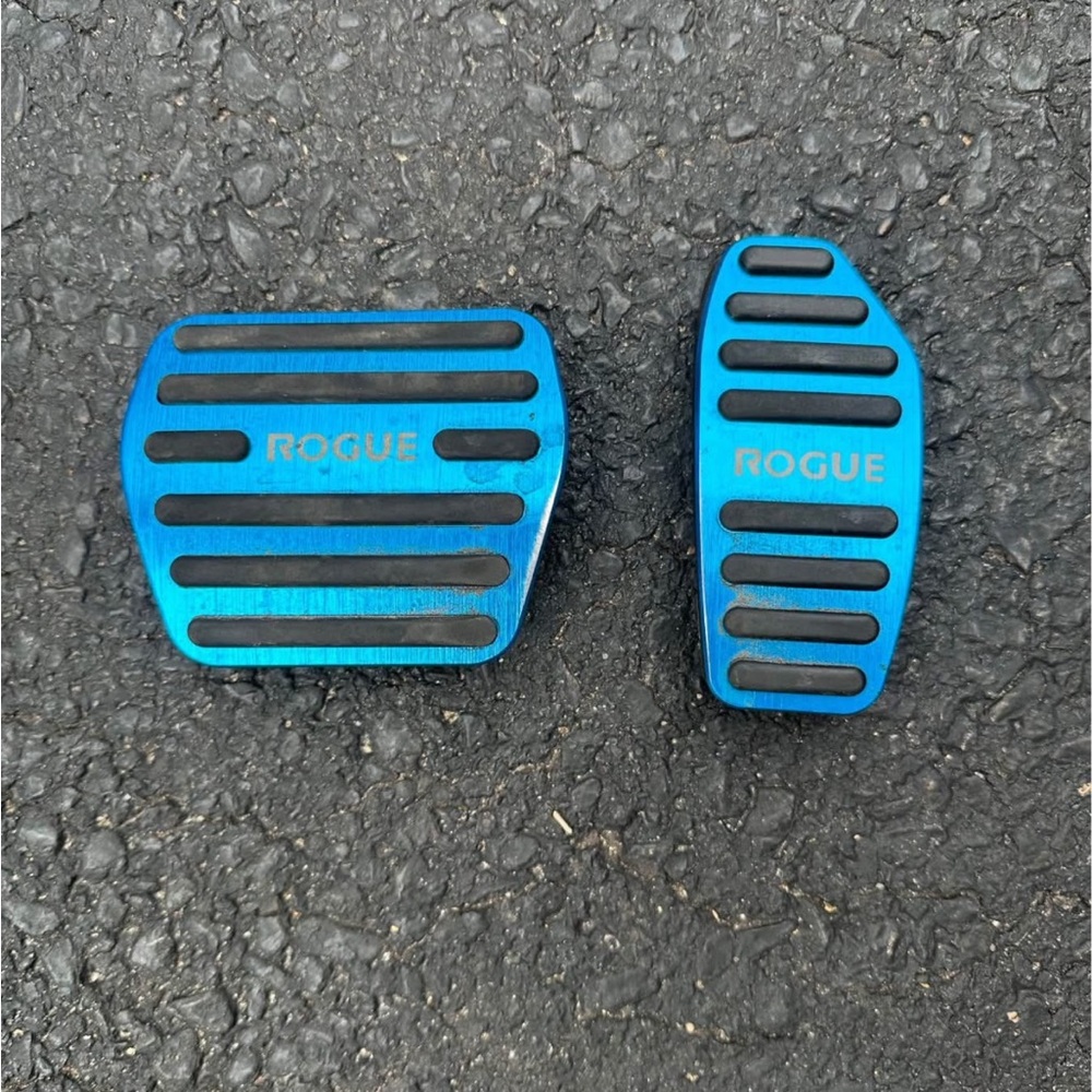 Rogue Metallic Blue Pedal Set